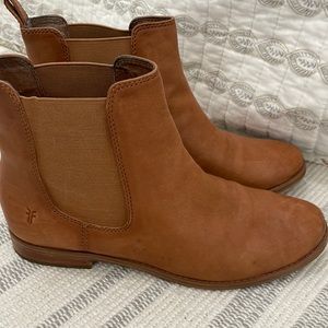 💕Frye leather slip on ankle booties
